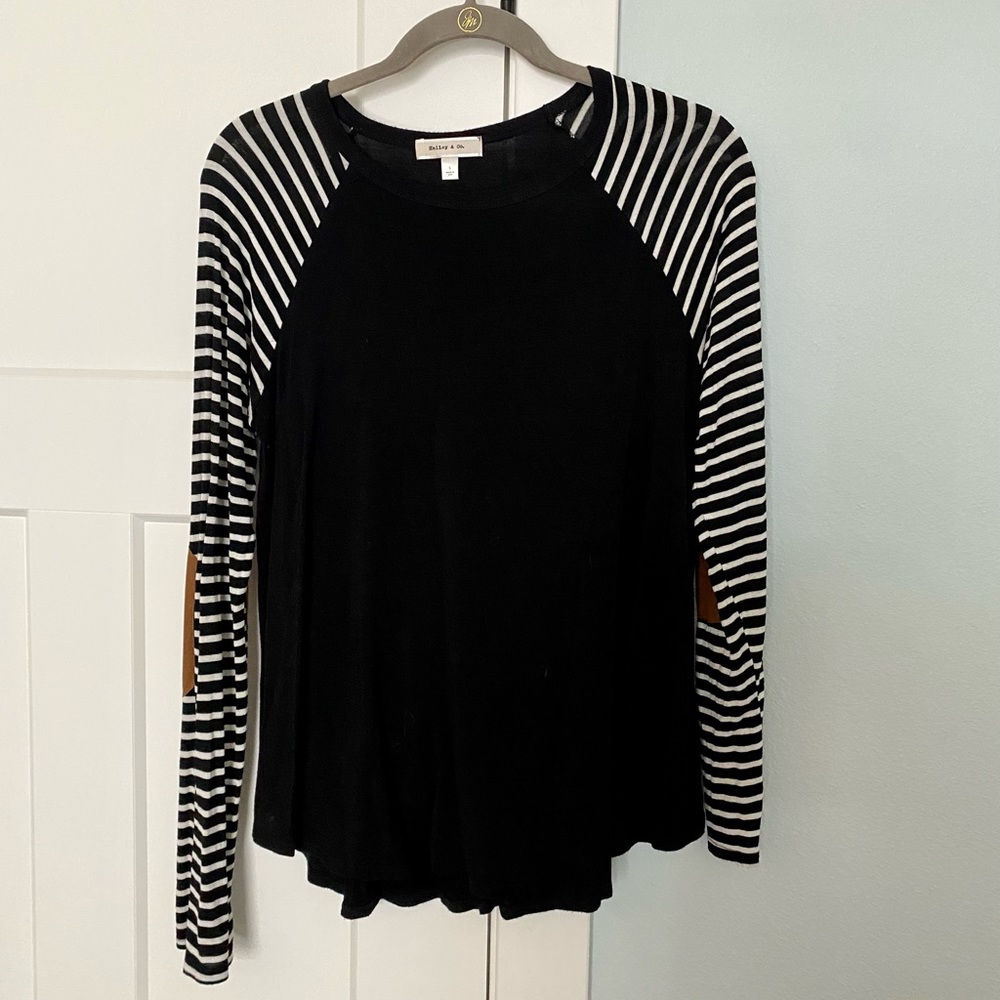 Hailey & Co Black/White Top with Brown Elbow Pads, Small (GUC)
